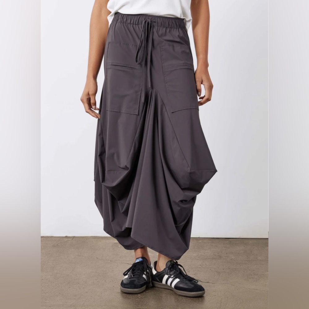 Ruti The Go-To Skirt dark gray graphite